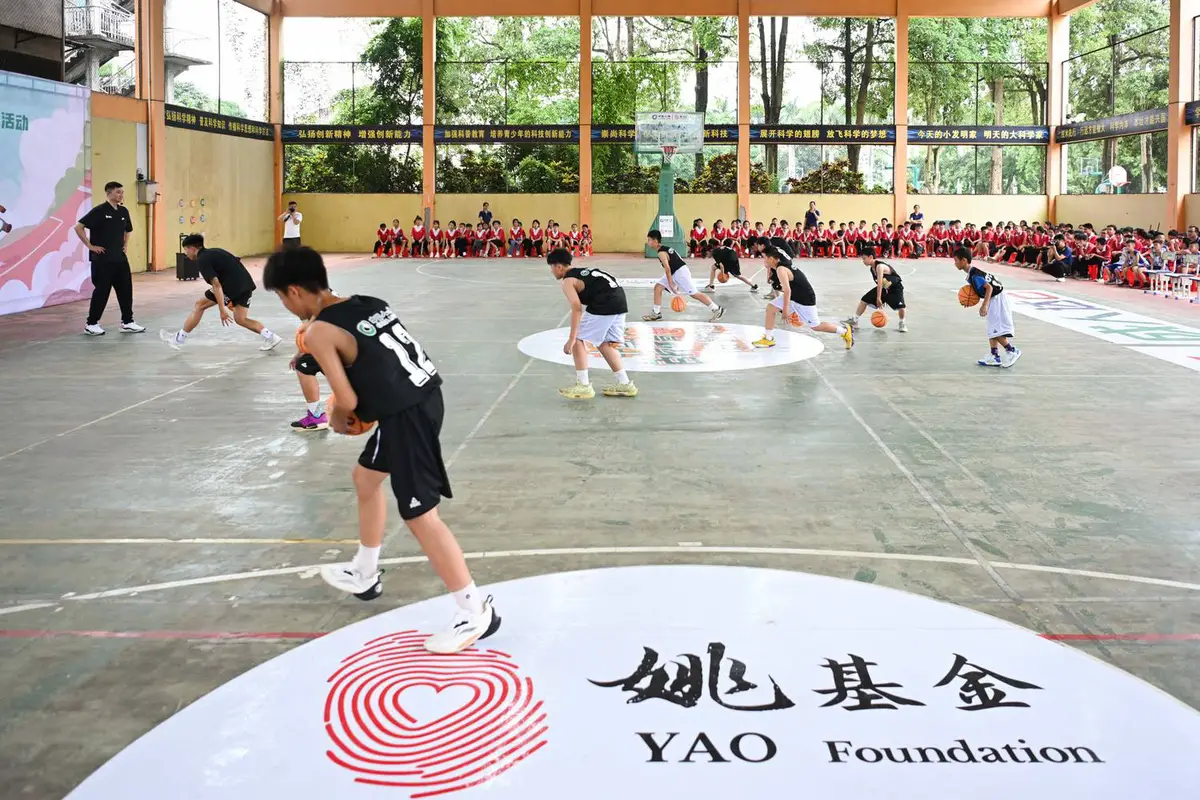 刻苦训练篮球时如何避免受伤的建议_2